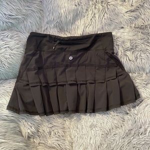 Lululemon black skirt (built in shorts), size 2 regular